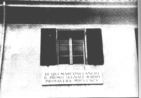 Finestra del laboratorio di villa Griffone